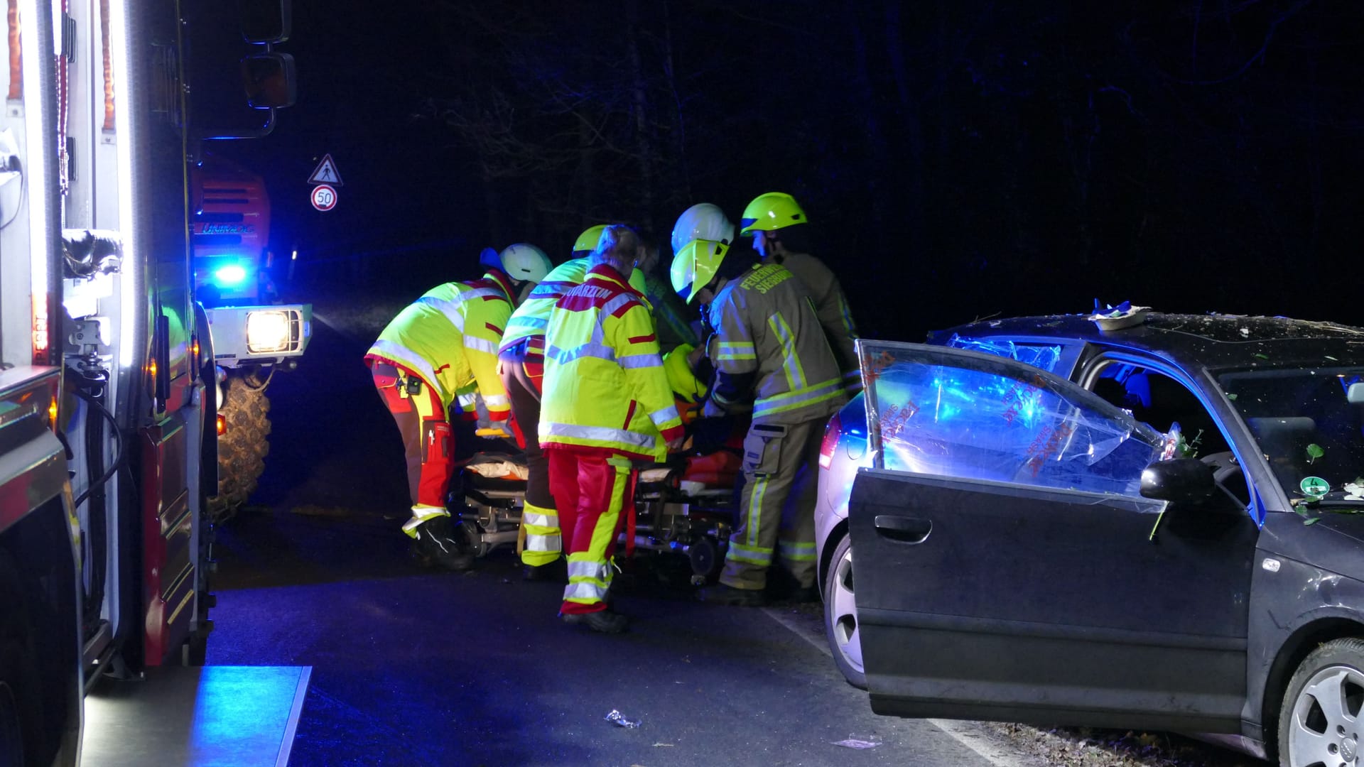 Unfall in Siegburg: Die Fahrerin wollte einer Katze ausweichen.