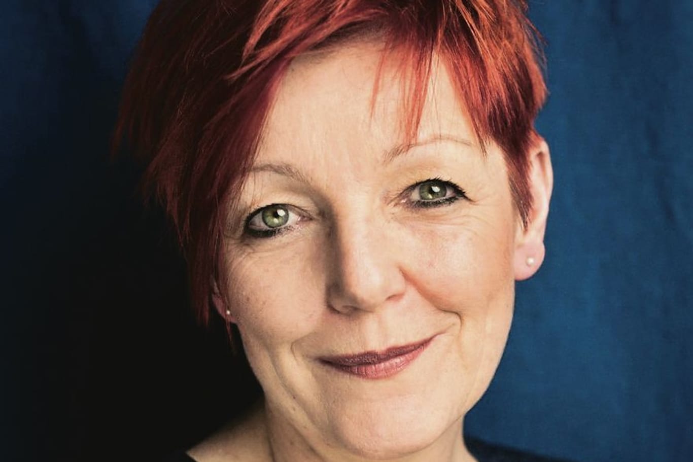 Anne Siegel: Die Autorin und Journalistin lebt in Reykjavík und Köln.