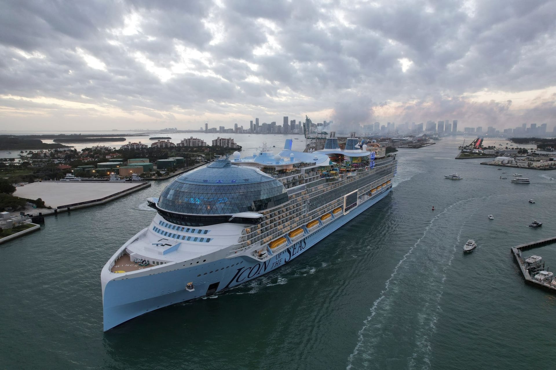 Icon of the Seas legt in Miami ab Icon of the Seas legt in Miami ab