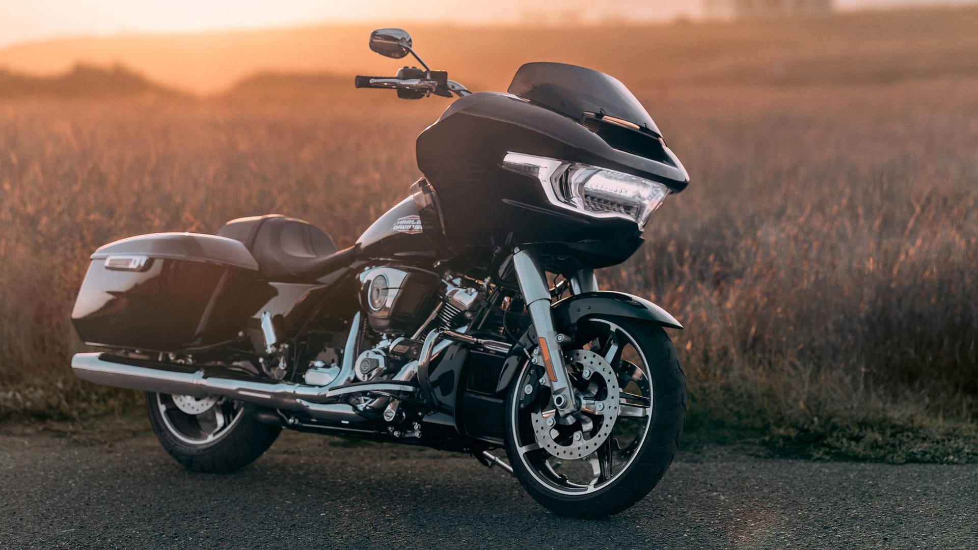 Neu: Sowohl die Street Glide als auch die Road Glide (Foto) werden überarbeitet.