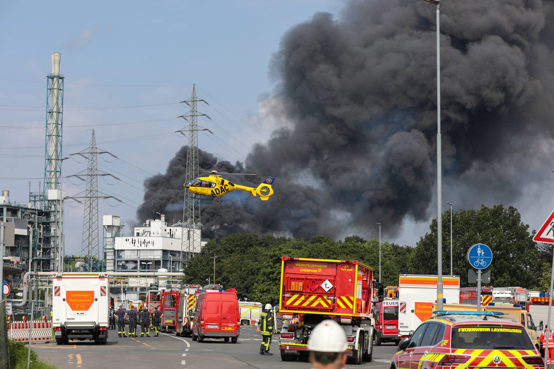 Großeinsatz nach einer Explosion im Chemiepark in Leverkusen (Archivbild): Damals kamen sieben Menschen ums Leben.