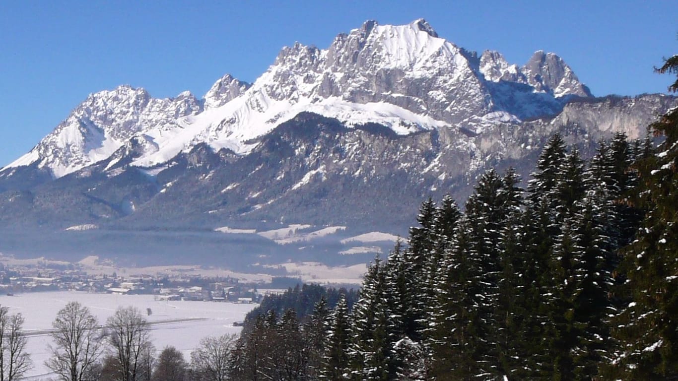 St. Johann in Tirol: In der Region erschütterte bereits das vierte Erdbeben innerhalb weniger Tage die Menschen vor Ort.