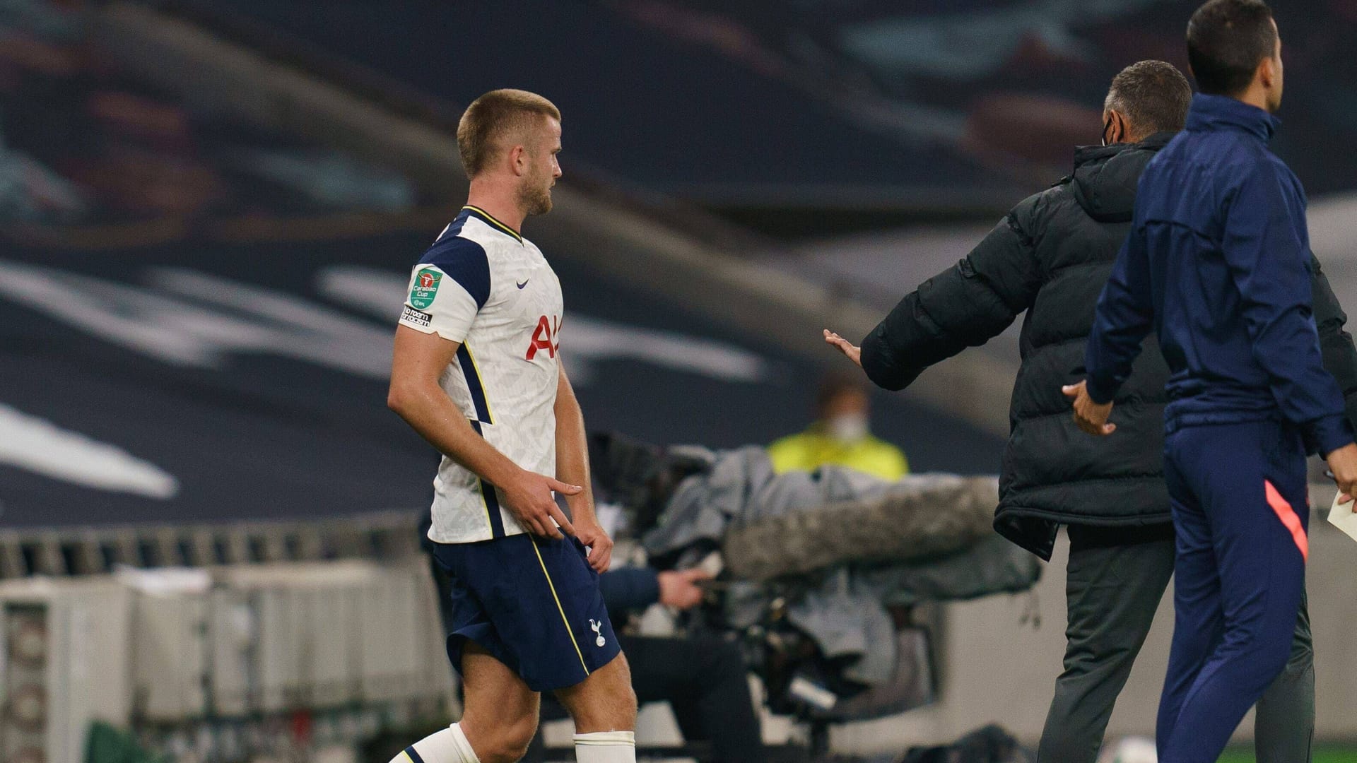 Kleiner Ausflug: Eric Dier kommt nach seinem Klogang zurück aufs Spielfeld.