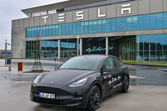 Das Tesla-Werk in Grünheide (Archivbild): Aktuell müssen Autoteile aus Fernost um das Kap der Guten Hoffnung herum geliefert werden.