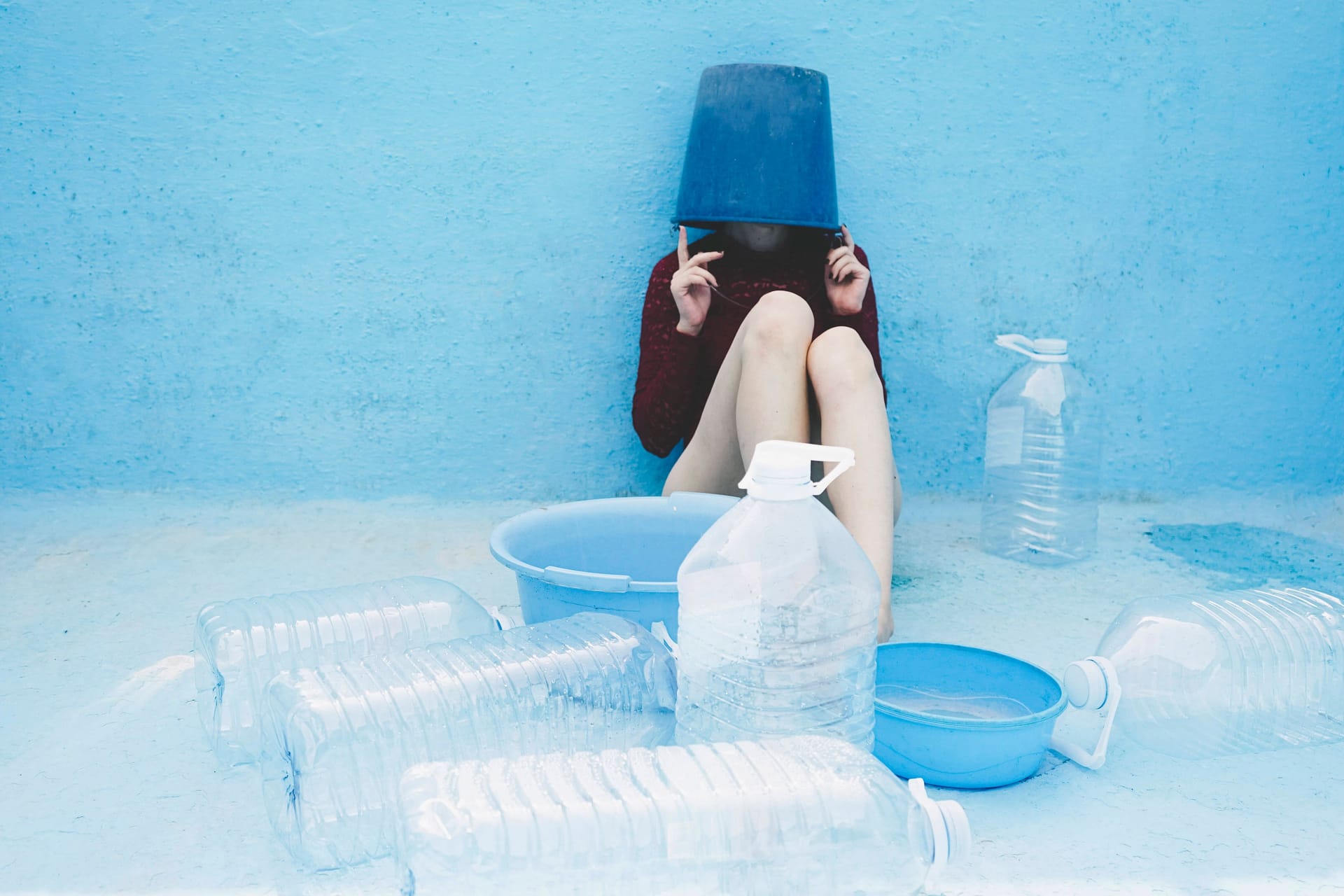 Wasser in Plastikflaschen (Symbolbild): Studie gibt erstmals Aufschluss über Nanoplastik in Wasserflaschen.