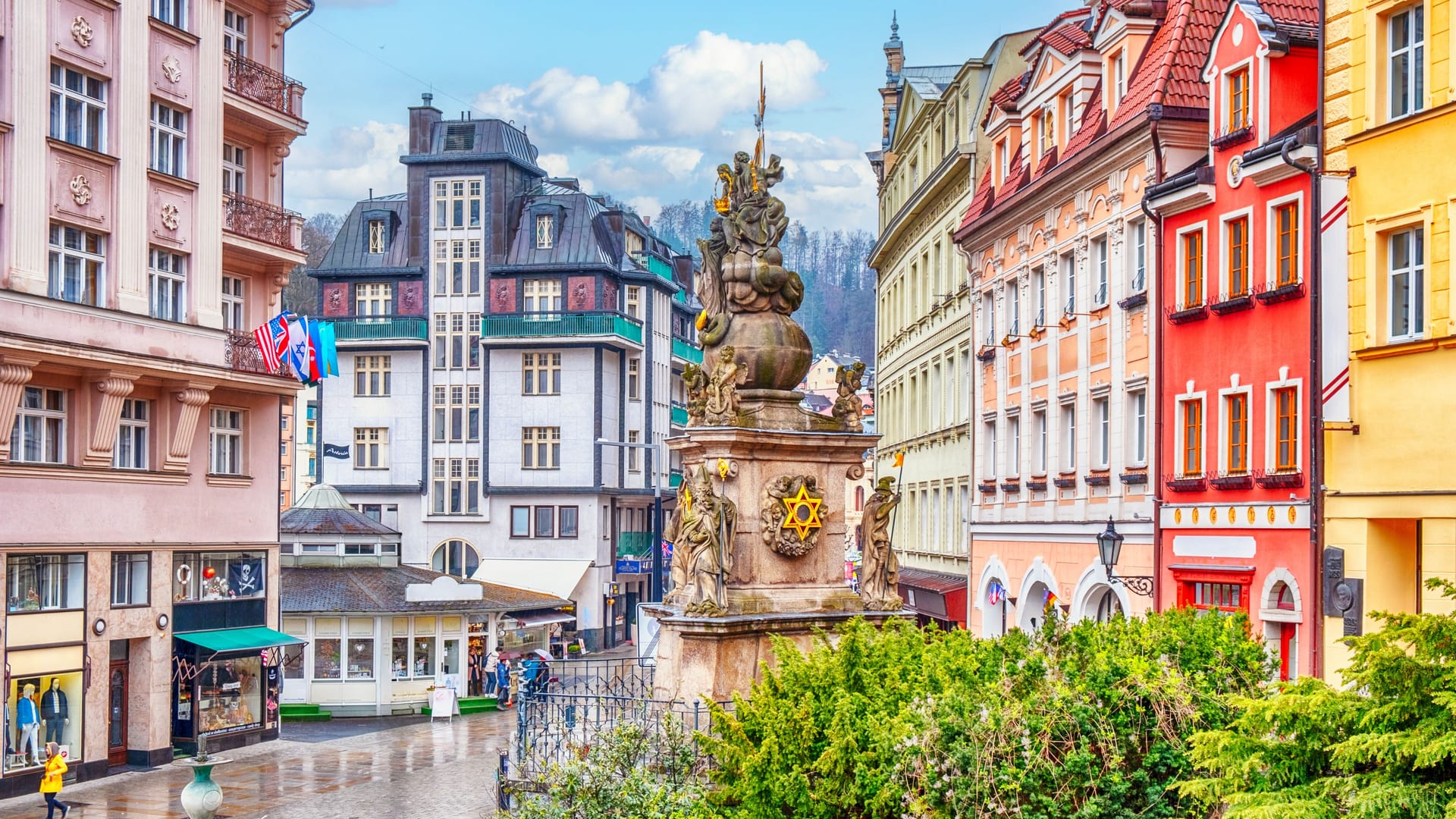 Blick in die Stadt von Karlsberg: Die Dreifaltigkeitssäule stammt aus dem Jahr 1716.