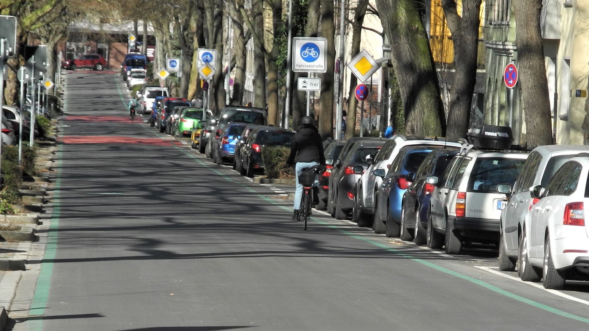 Der Radschnellweg Ruhr im Dortmunder Kreuzviertel: Die Fahrradschnellstrecke soll den Verkehr im Ruhrgebiet entlasten.