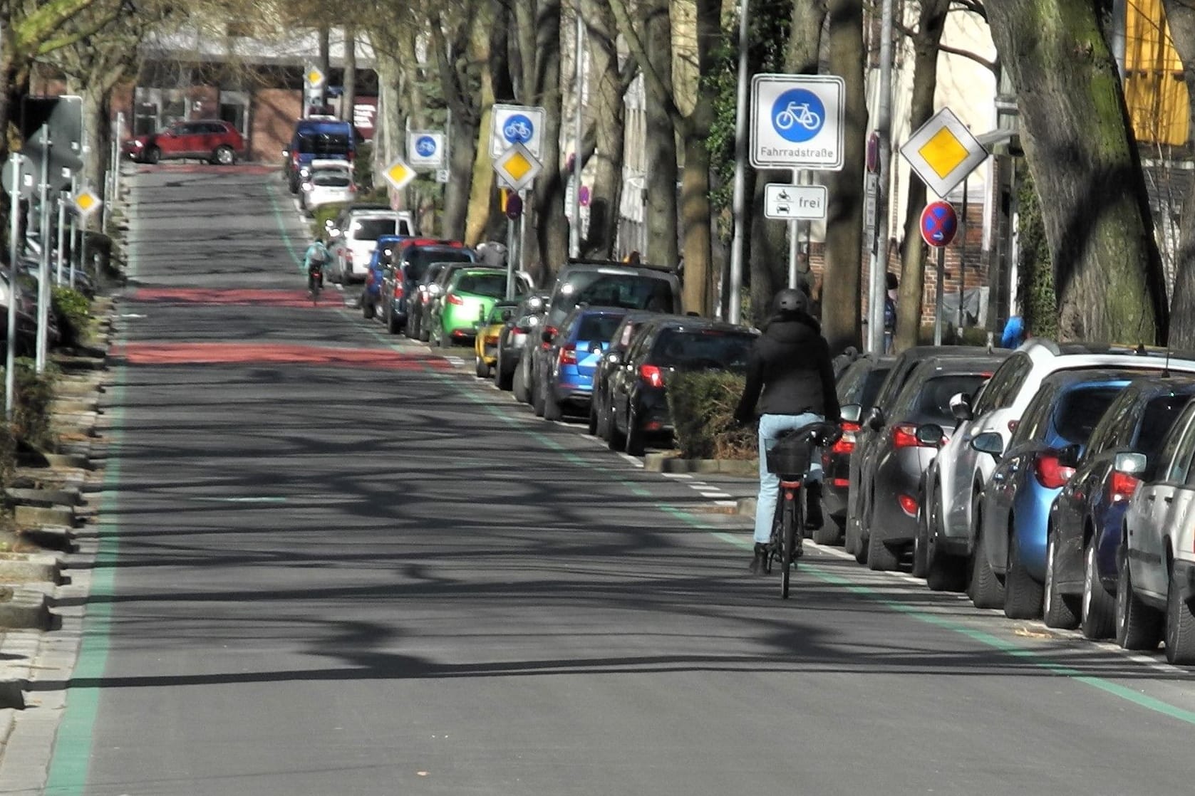 Der Radschnellweg Ruhr im Dortmunder Kreuzviertel: Die Fahrradschnellstrecke soll den Verkehr im Ruhrgebiet entlasten.