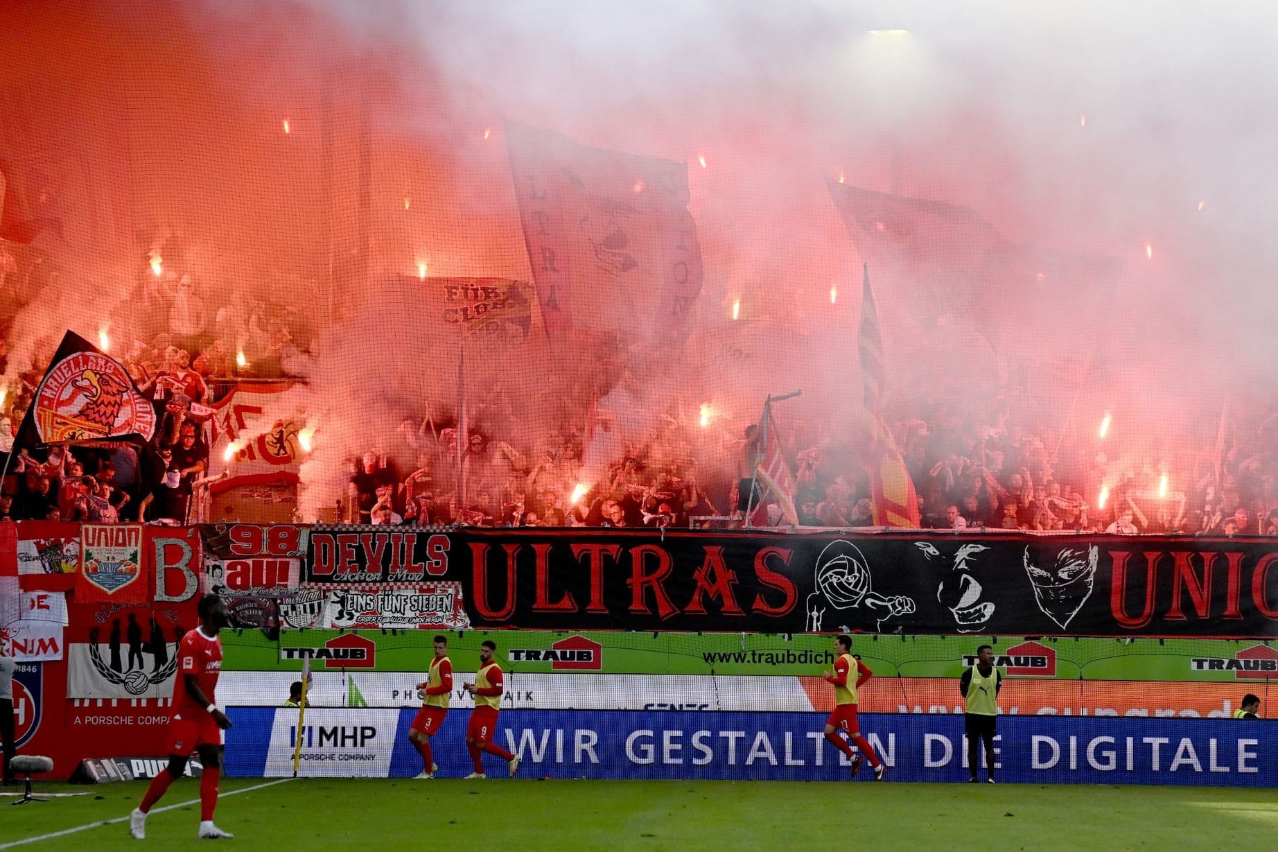 Pyrotechnik