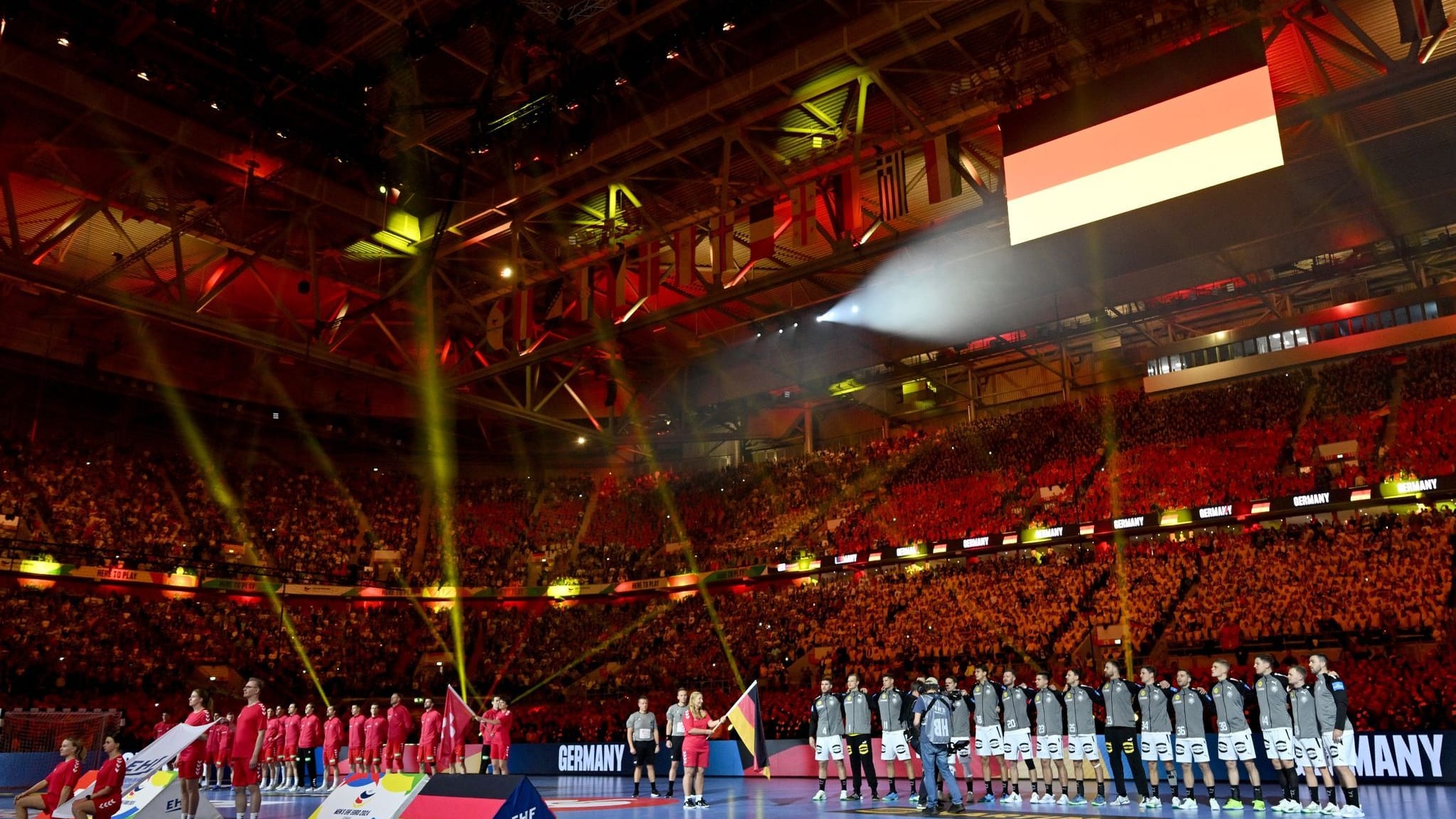 53.586: Zuschauer-Weltrekord beim Auftakt der Handball-EM