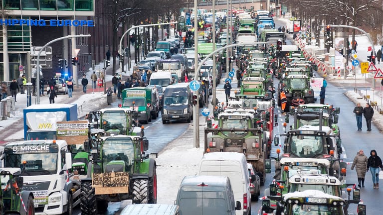 Hamburg: Bauernprotest Und Bahnstreik Am Mittwoch – Verkehrschaos Droht