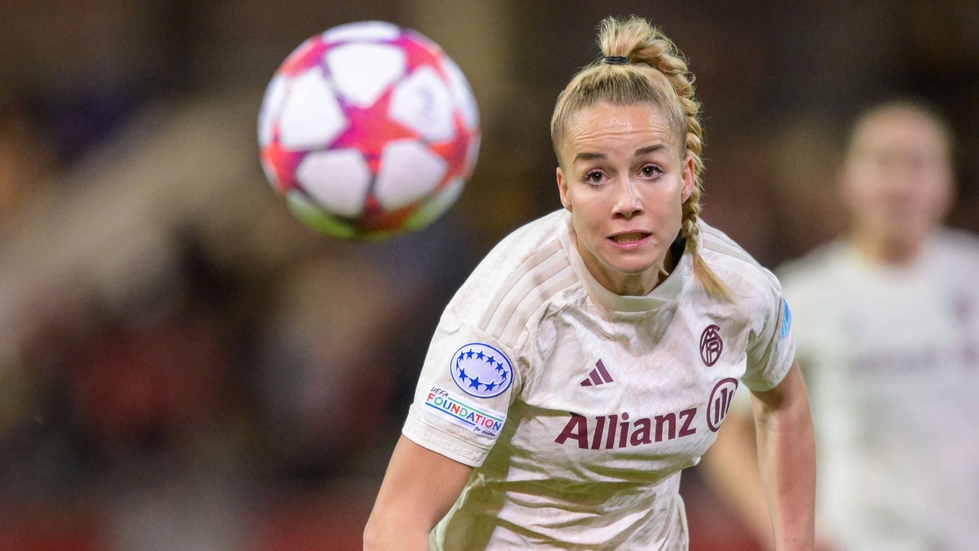 Giulia Gwinn: Der FC Bayern wird sein Pokalspiel gegen Offenbach im Februar bestreiten.