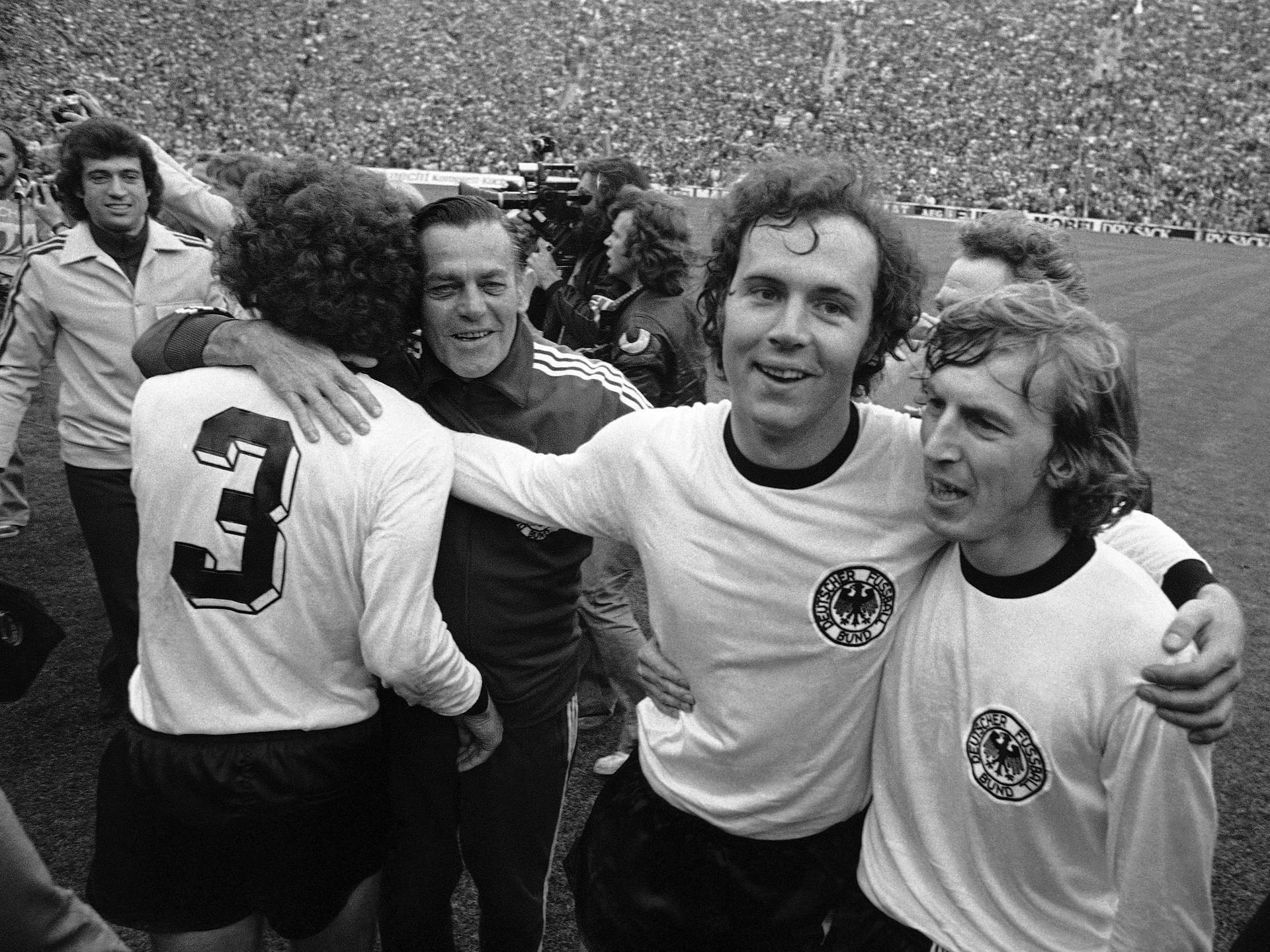 Kapitän Franz Beckenbauer nach dem Sieg im WM-Finale 1974 in München.