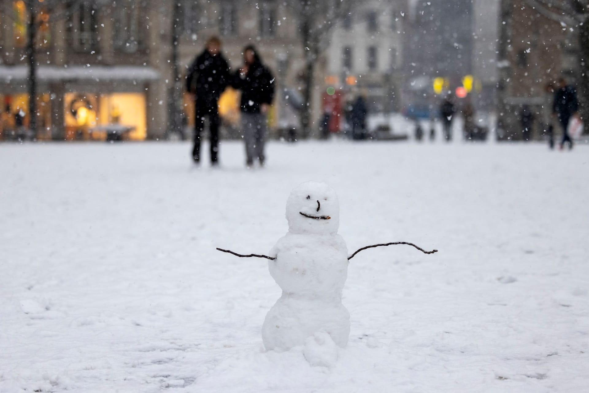 Schnee in Bonn: In den kommenden Tagen lässt der Schnee nach.