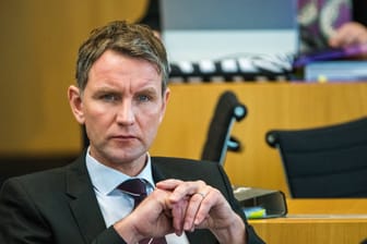 Björn Höcke (Archivbild): Eine Petition will den Entzug seiner Grundrechte erreichen.