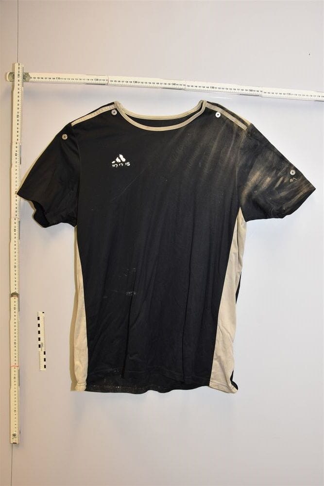 Die Kleidung des Toten: Als man den Verstorbenen fand, war er mit diesem T-Shirt bekleidet.