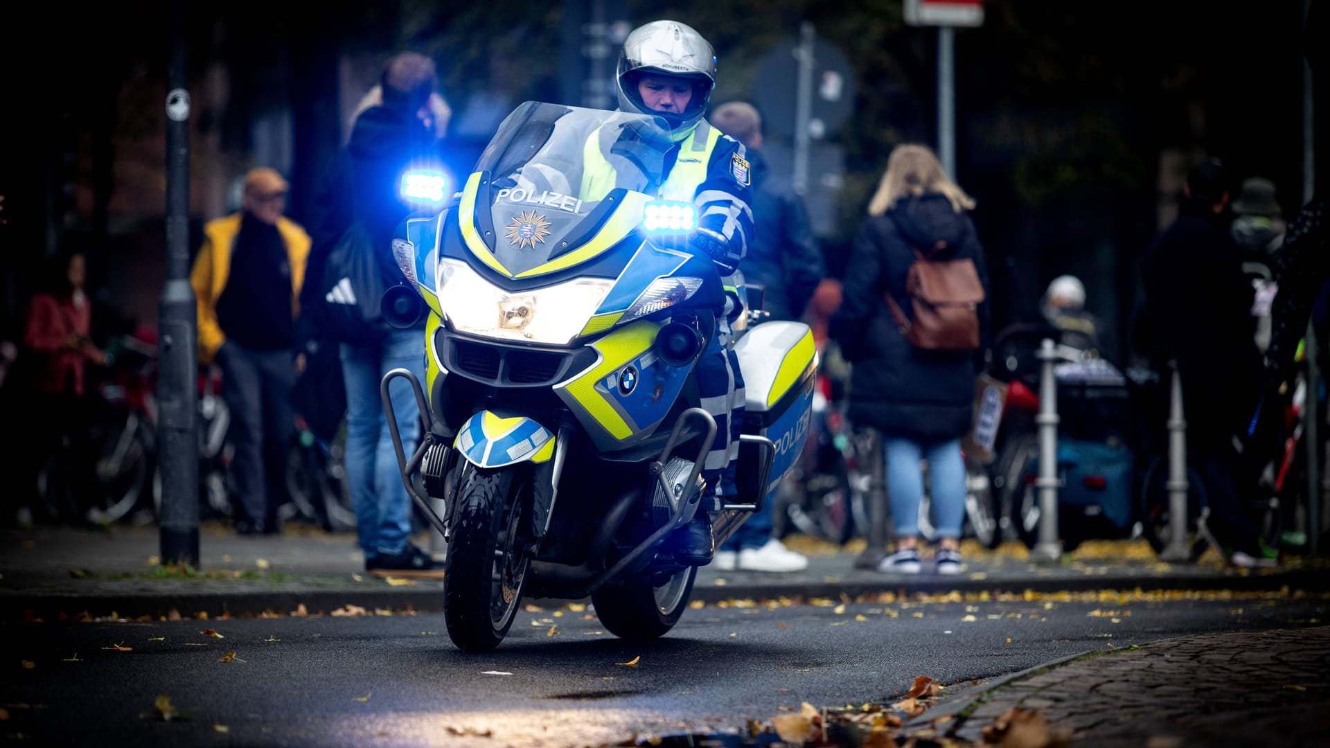 Polizei in Hessen (Symbolfoto): Ein vermisster Junge ist wieder da.