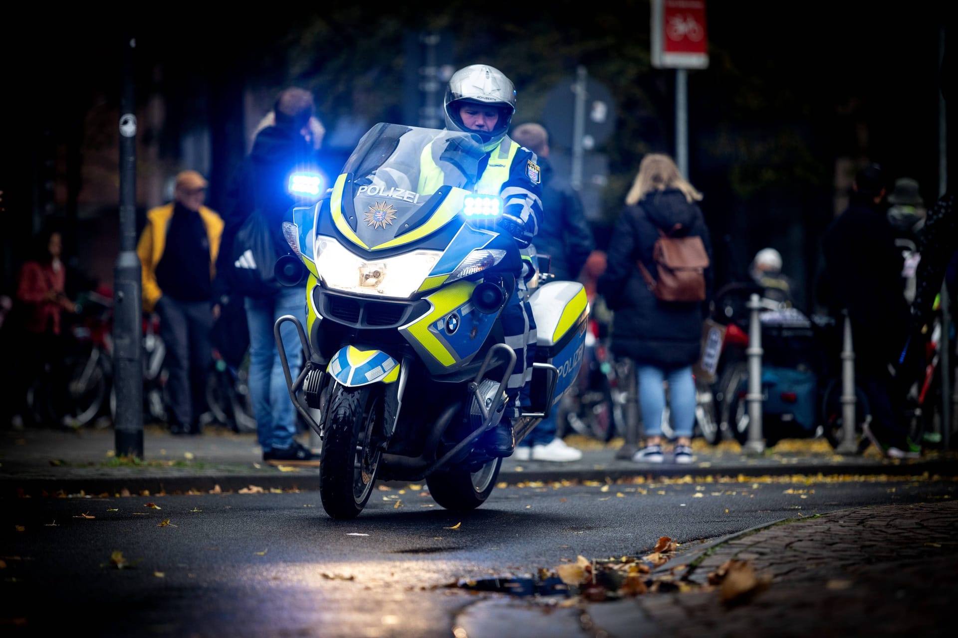 Polizei in Hessen (Symbolfoto): Ein vermisster Junge ist wieder da.