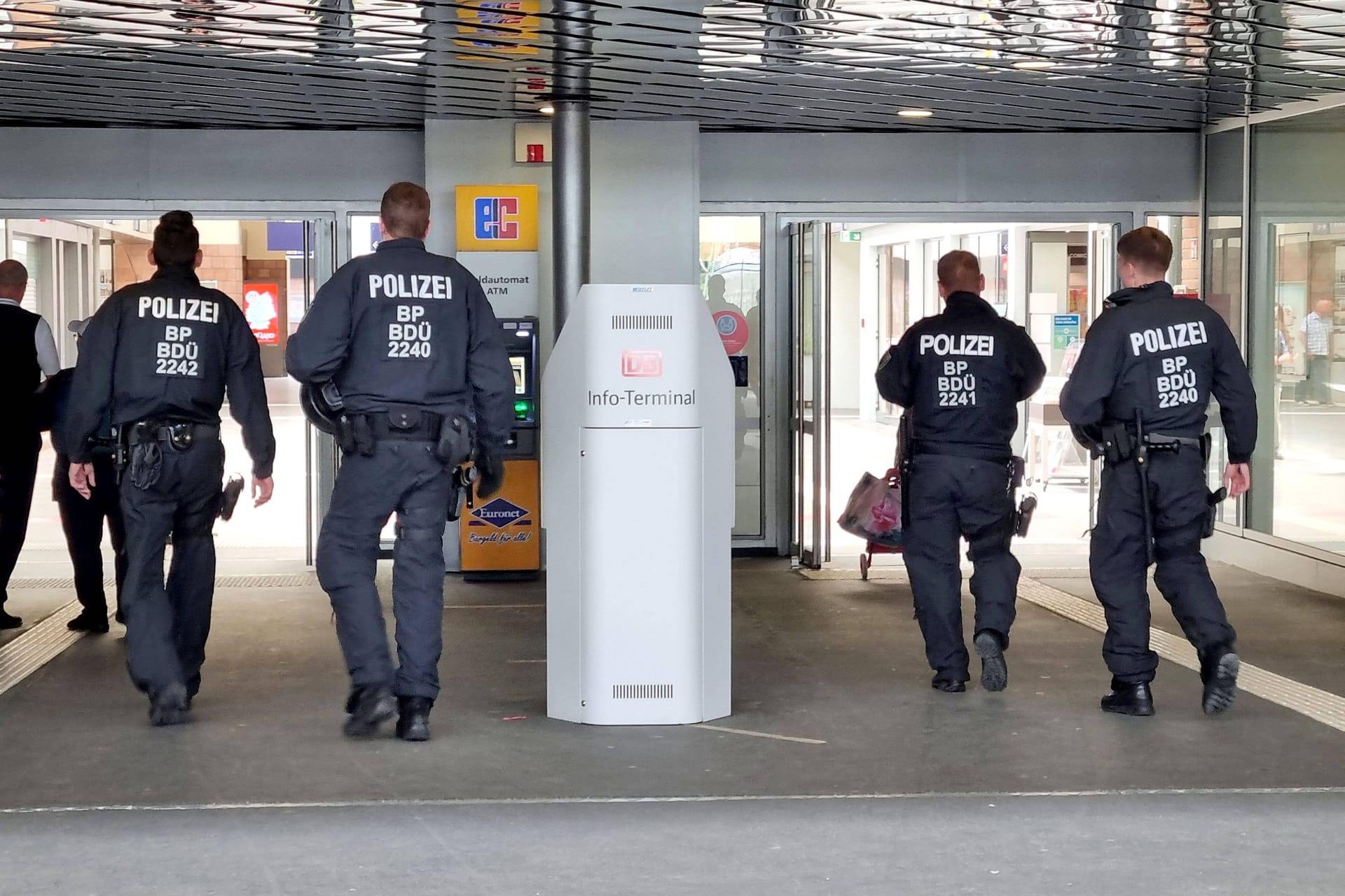 Bundespolizei am Hauptbahnhof Leipzig (Archivbild): In der Silvesternacht hat ein Mann randaliert.