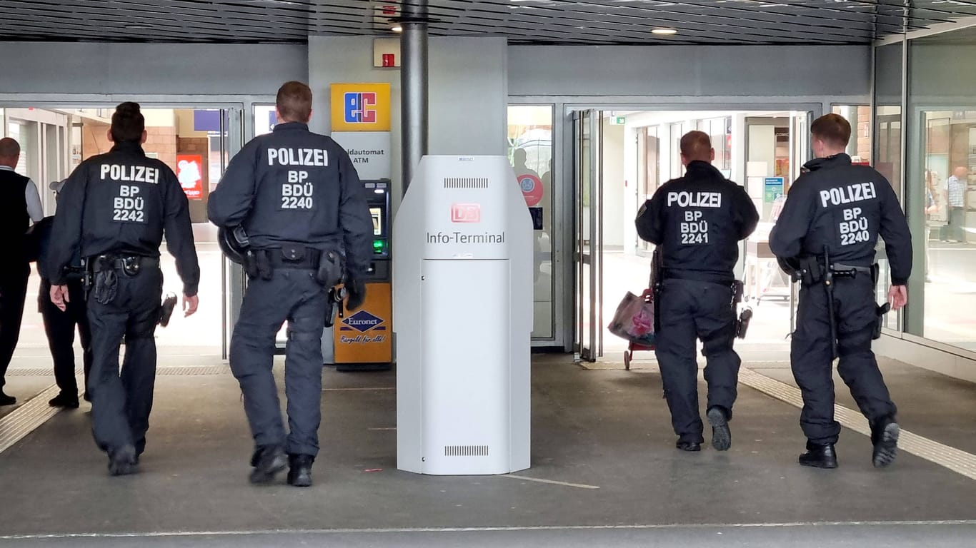 Bundespolizei am Hauptbahnhof Leipzig (Archivbild): In der Silvesternacht hat ein Mann randaliert.