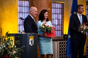 Der Regierende Bürgermeister Kai Wegner bei der Ernennungszeremonie der Senatorin für Bildung, Jugend und Familie Katharina Günther-Wünsch CDU