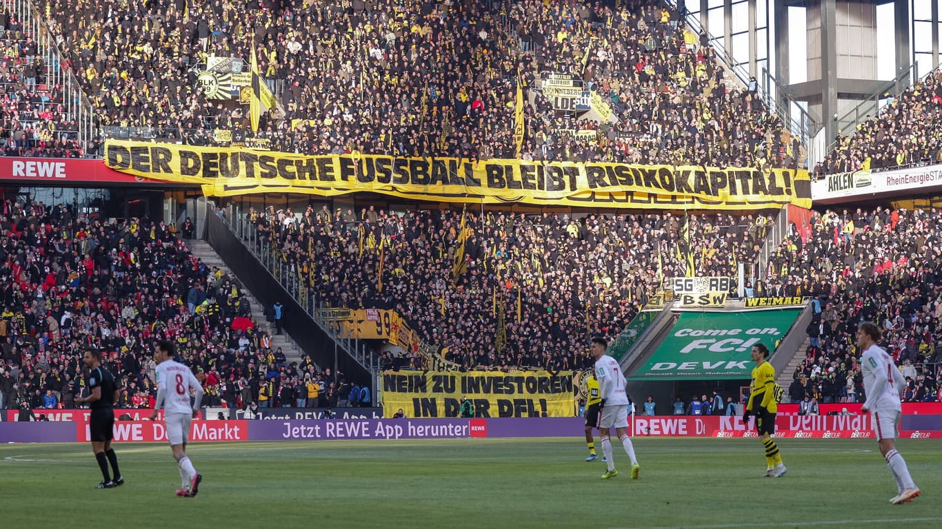Die Fans des BVB und des 1. FC Köln protestierten am Samstag gegen die Investorenplände der DFL.