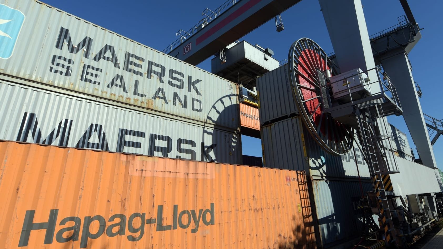 Reedereien Hapag-Lloyd und Maersk starten ab 2025 neue Kooperation