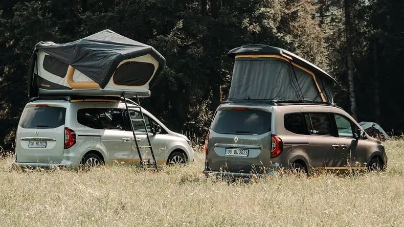 Vans und Minis im Mittelpunkt: Unter den rund 1.300 Fahrzeugen auf der CMT spielen Campingbusse, Kastenwagen und Co. eine große Rolle.