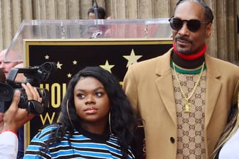 Snoop Dogg mit Tochter Cori Broadus bei einem Event im November 2018.