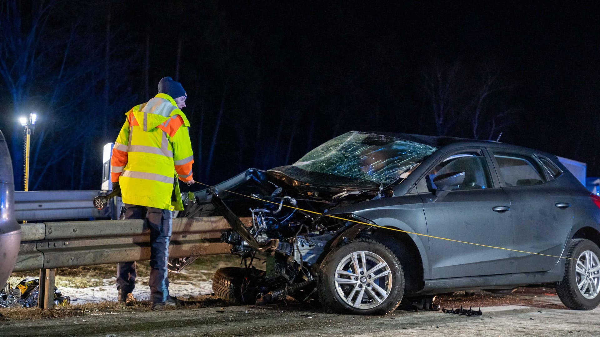 Unfallauto auf der A6: Eine junge Fahrerin kam hier ums Leben.