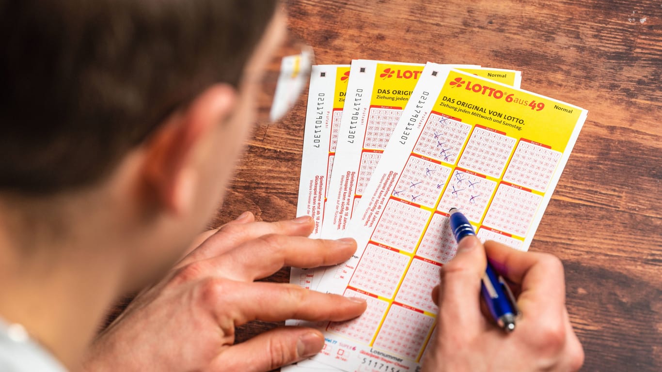 Lotto (Symbolbild): Millionen Deutsche versuchen jährlich ihr Glück.