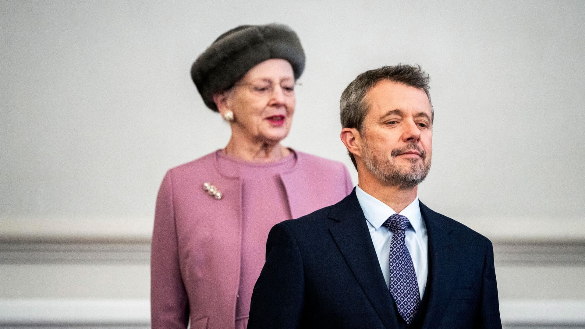 König Frederik X. von Dänemark und Margrethe II. von Dänemark: Der Thronwechsel fand im Januar statt.