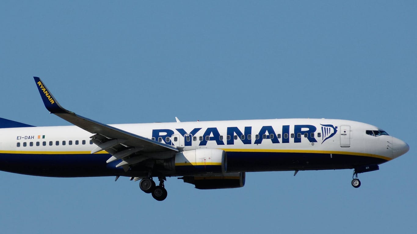 Ryanair-Flugzeug (Symbolbild): Die Aktie von Europas größter Airline ist etwas abgesunken.