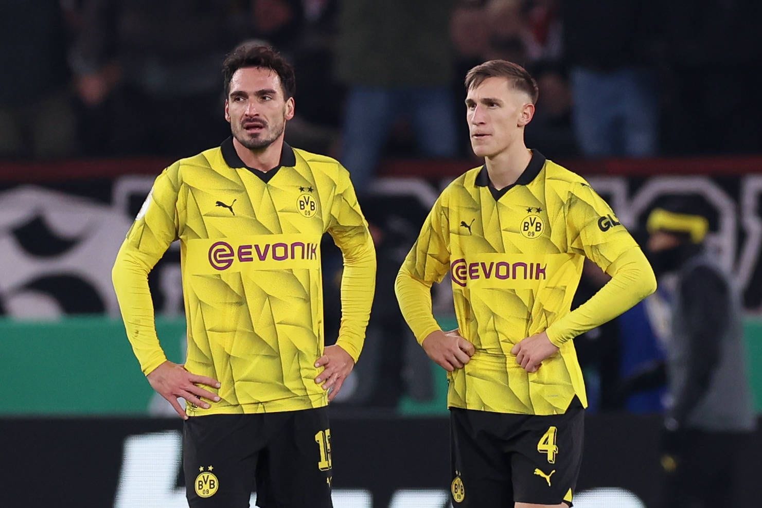 Mats Hummels (l.) und Nico Schlotterbeck: Beide rechnen sich Chancen auf eine EM-Teilnahme aus.