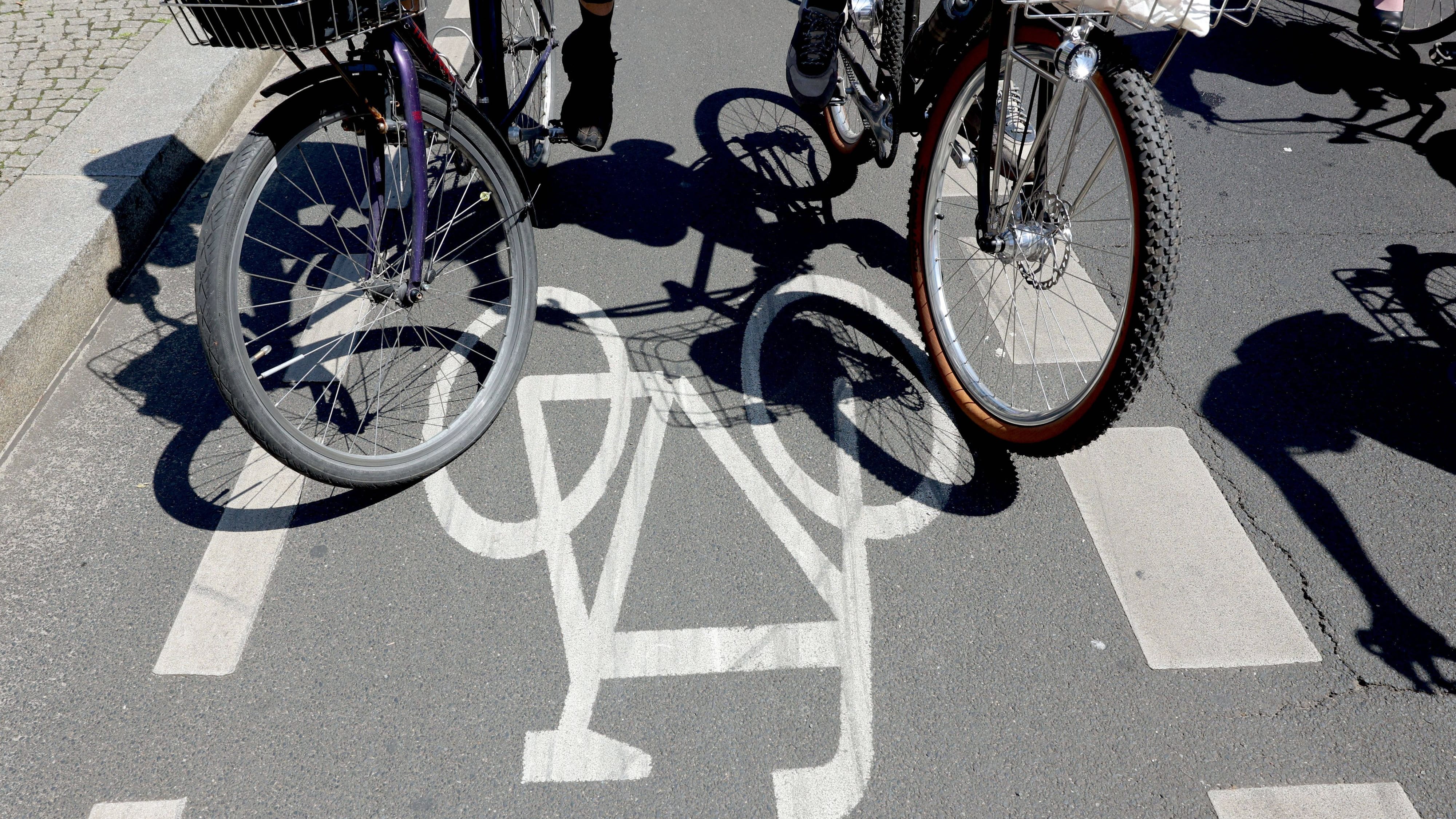 Behinderung des Verkehrs: Dürfen Fahrradfahrer nebeneinander radeln?