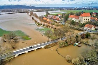Hochwasser und Überschwemmungen der Leine bei Burgstemmen: Für die nächsten Tage ist wieder viel Regen angesagt.