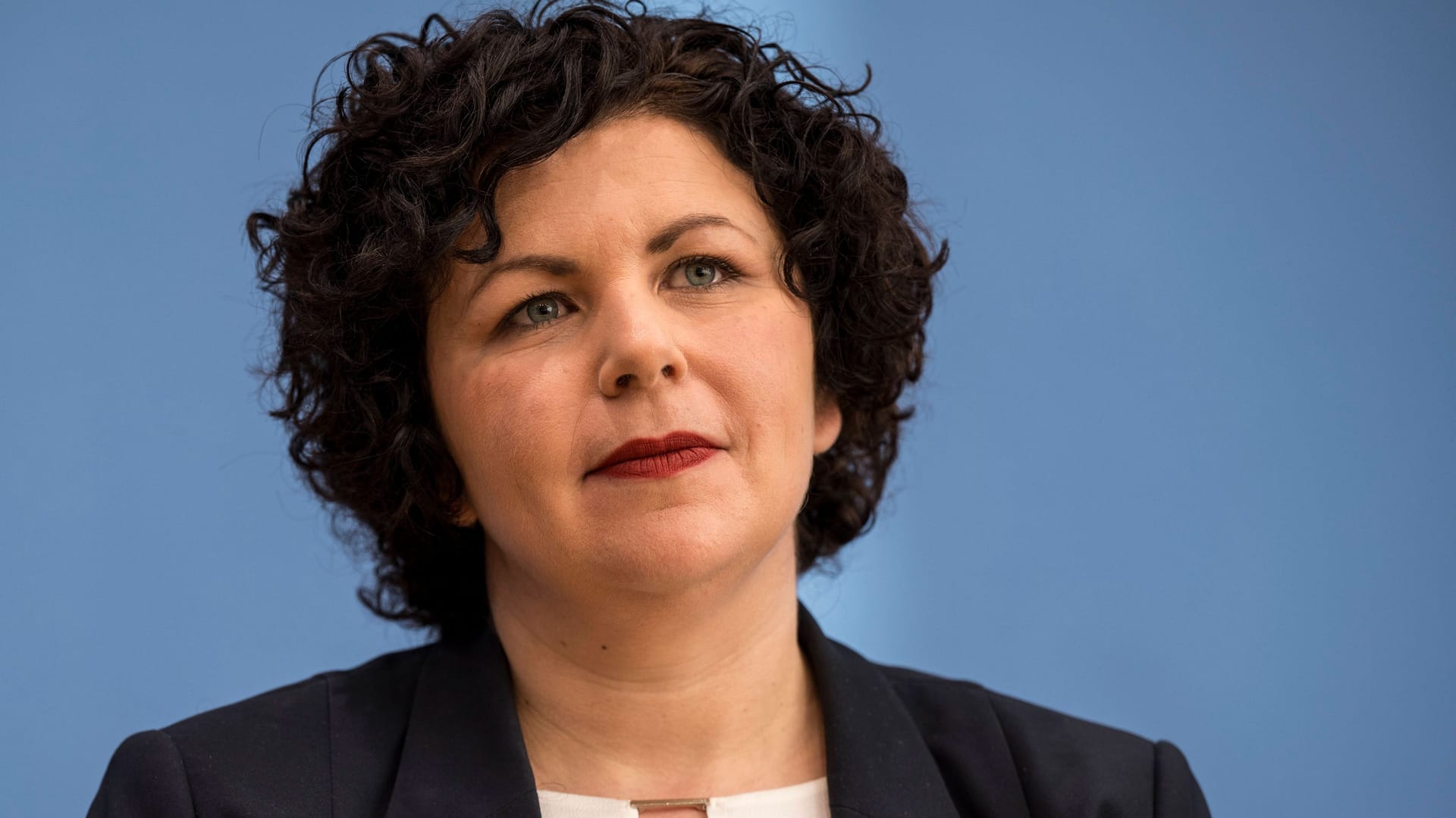 Amira Mohamed Ali: Die ehemalige Linken-Politikerin steht an der Seite von Sahra Wagenknecht.