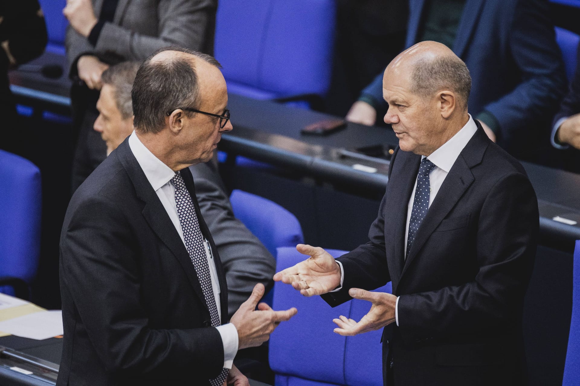 Wann verteidigen Olaf Scholz und Friedrich Merz gemeinsam die Demokratie?