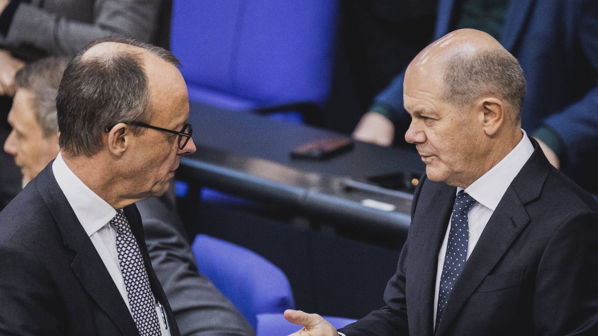 Wann verteidigen Olaf Scholz und Friedrich Merz gemeinsam die Demokratie?