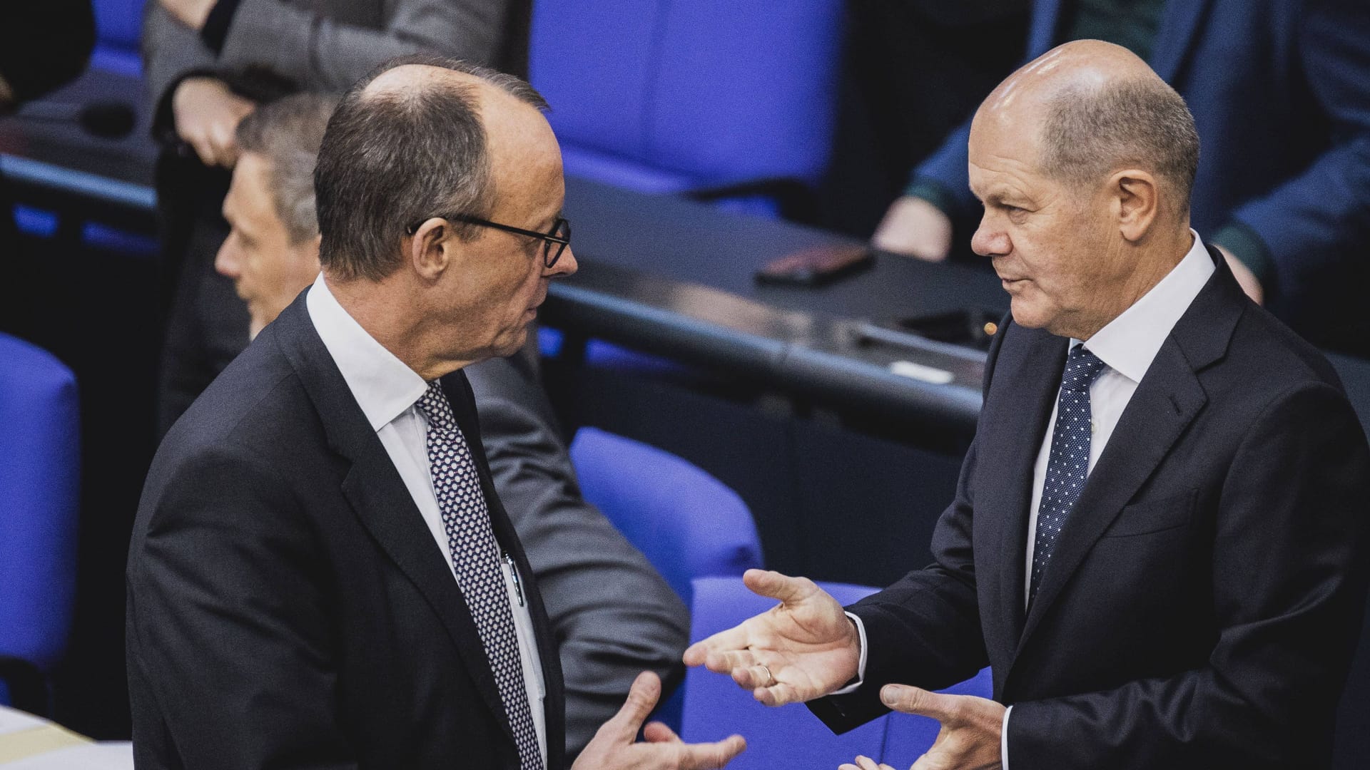 Wann verteidigen Olaf Scholz und Friedrich Merz gemeinsam die Demokratie?