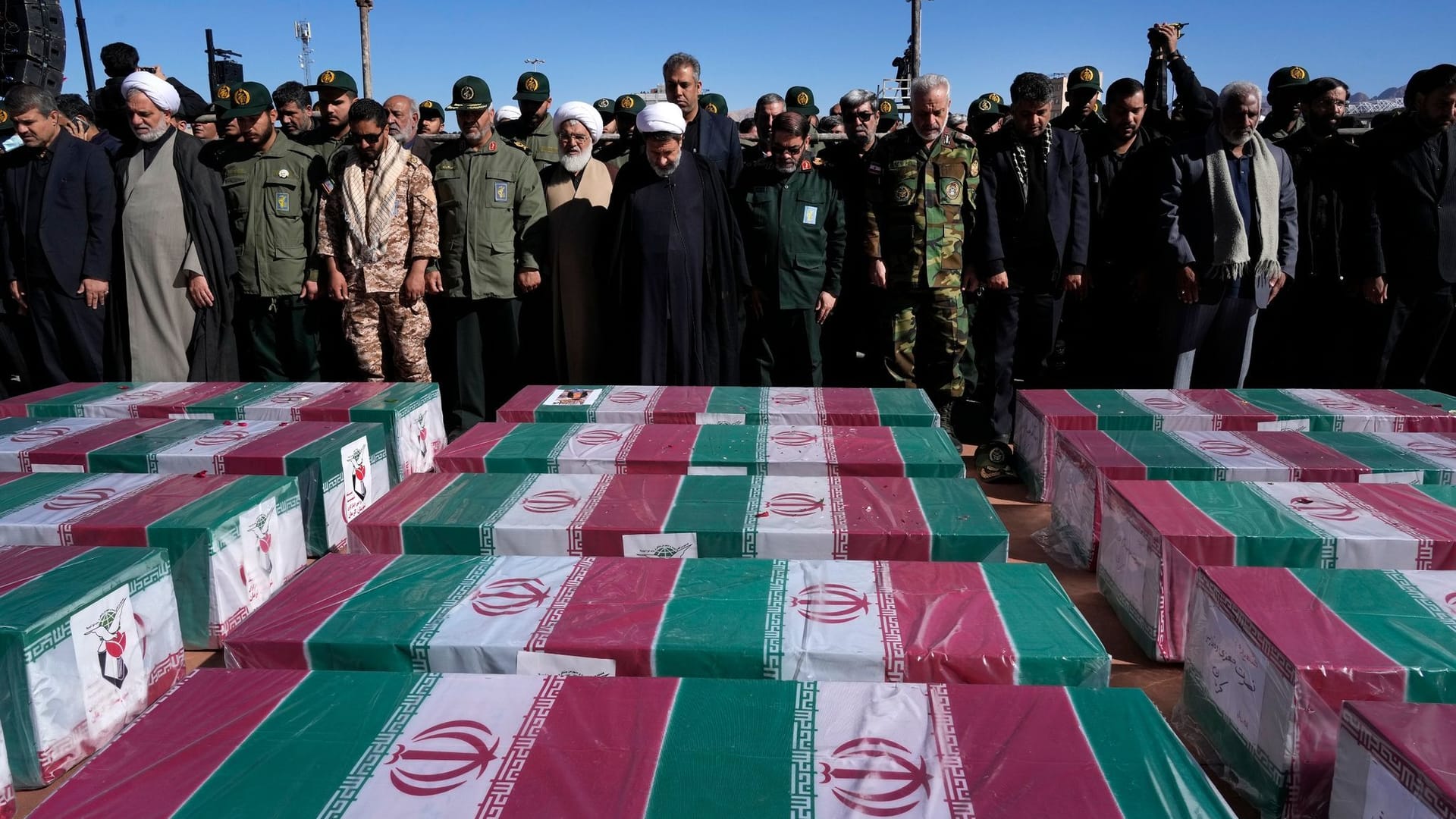 Trauerzeremonie nach Anschlag im Iran Trauerzeremonie nach Anschlag im Iran