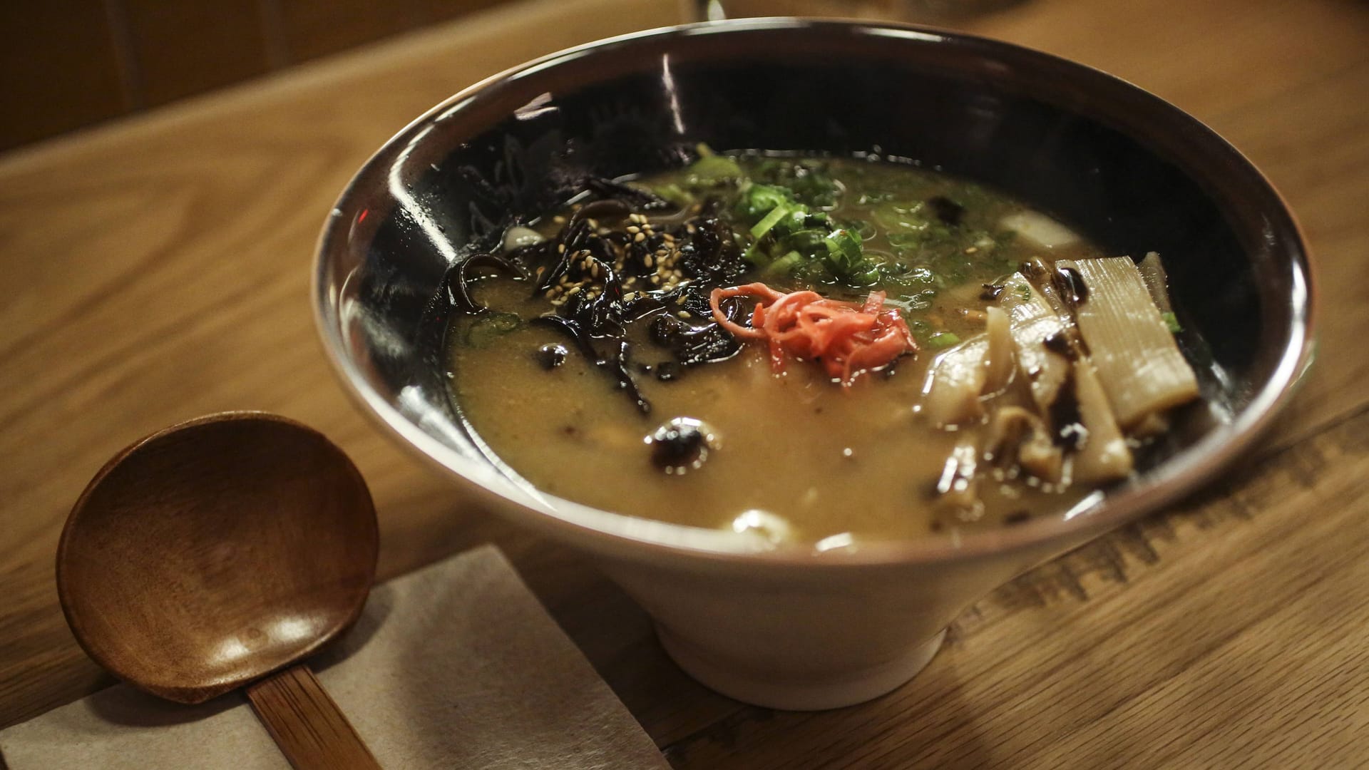 Eine Ramen-Suppe (Symbolbild): Wer gerne japanisch, chinesisch oder indisch isst, dürfte in Nürnberg fündig werden. Eine Ramen-Suppe (Symbolbild): Wer gerne japanisch, chinesisch oder indisch isst, dürfte in Nürnberg fündig werden.