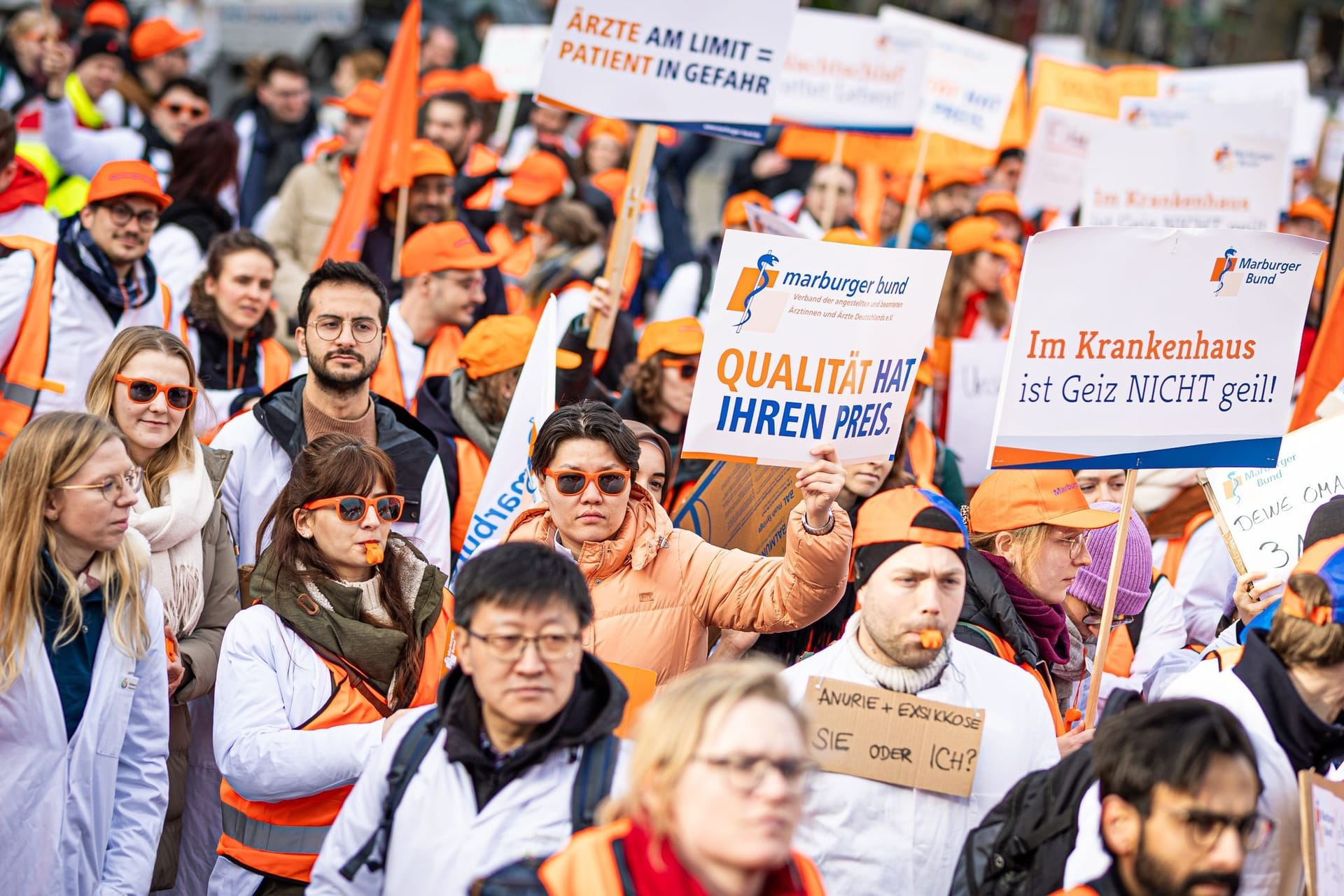 Uniklinik-Ärzte im Warnstreik - Hannover