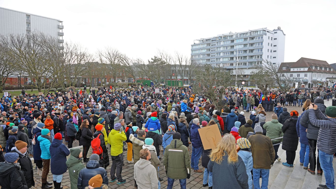 Auf Sylt wurde am Samstag gegen rechts demonstriert.