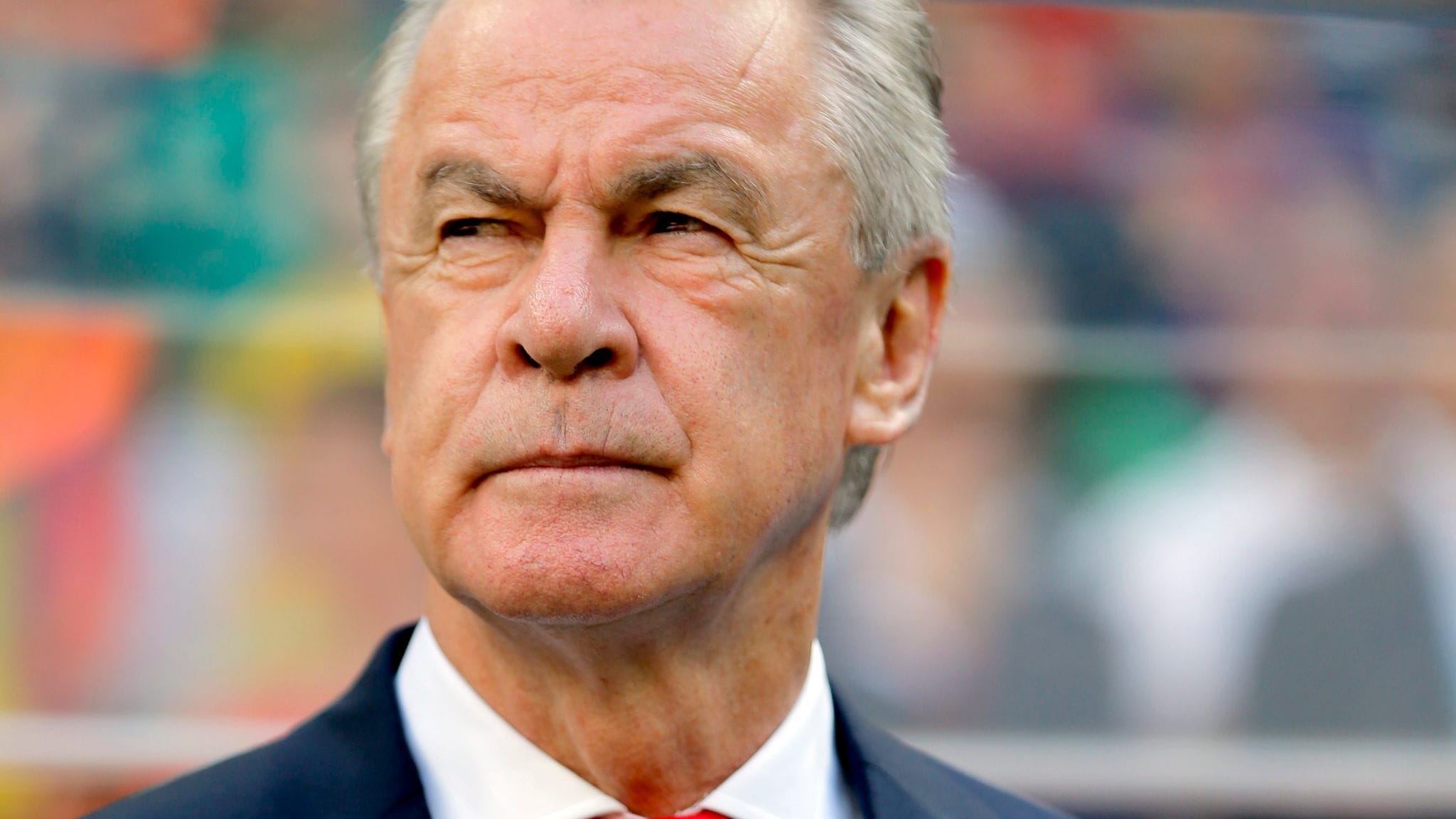 Hitzfeld vor EM: DFB-Team muss Störfeuer löschen