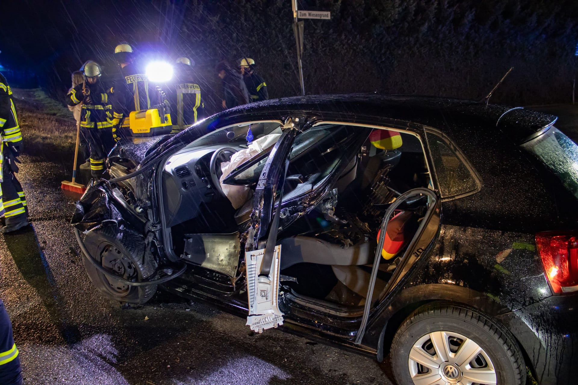 Insgesamt sieben Leute waren an dem Unfall beteiligt, darunter zwei Kinder.