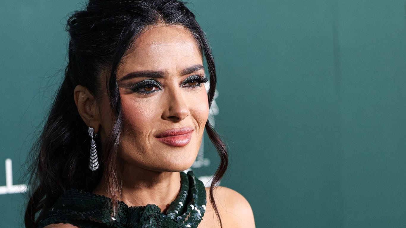 Salma Hayek: Auf Instagram blickte die Schauspielerin jetzt in die Vergangenheit.