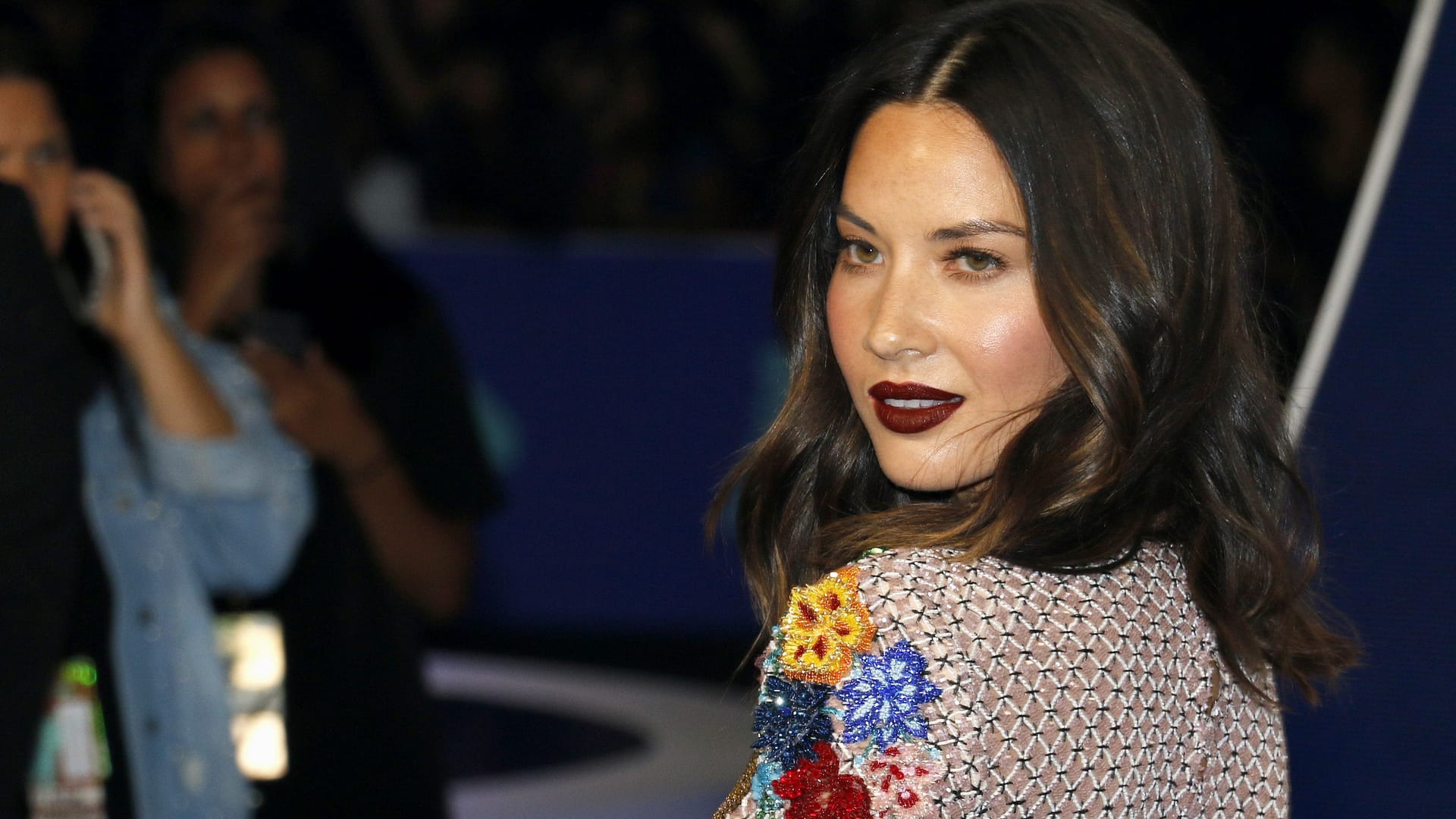 Olivia Munn (Archivbild): Die Schauspielerin wehrt sich dagegen, dass Deepfakes von ihr auf dem online Marktplatz gehandelt werden.