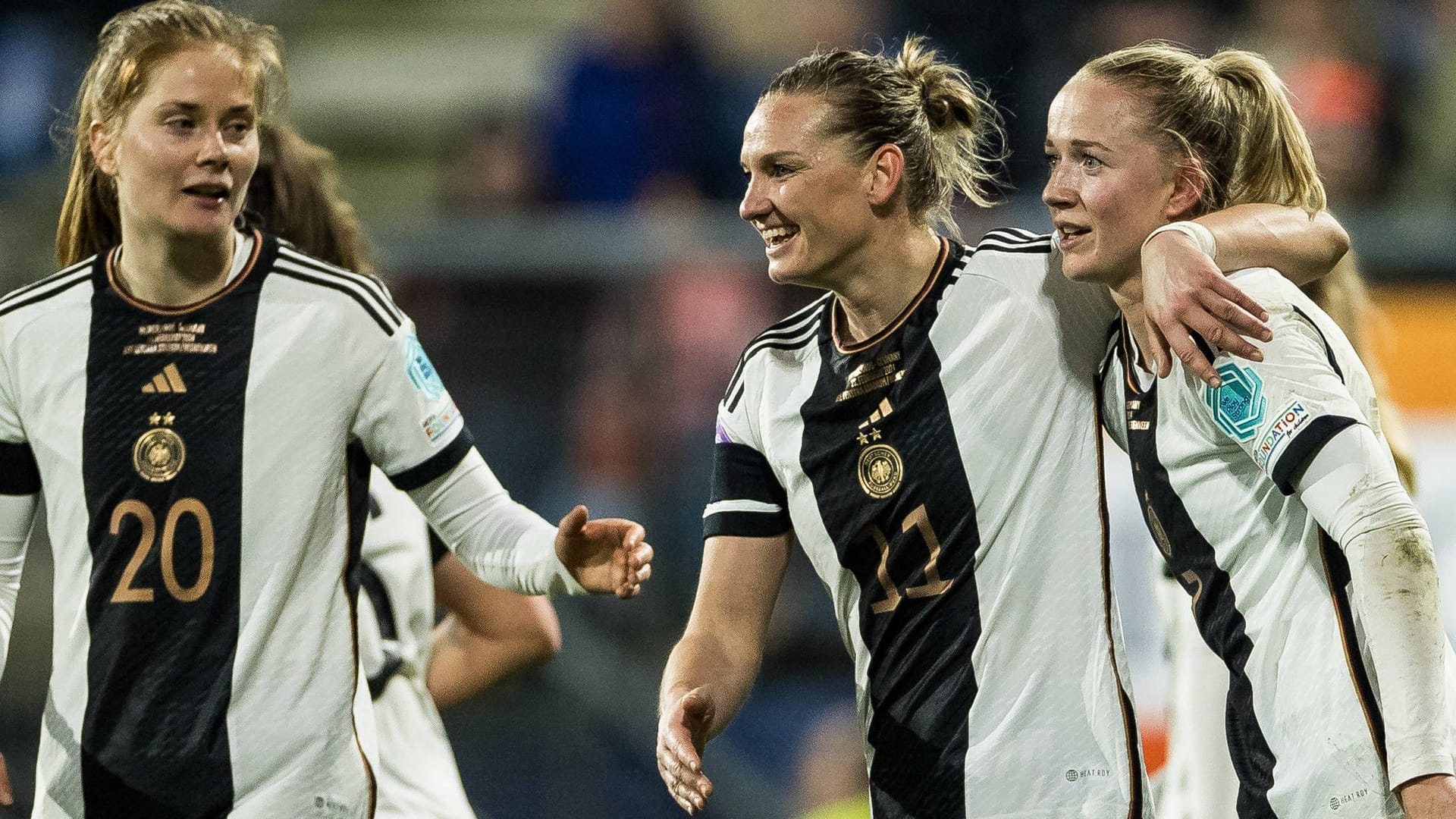 Die deutsche Frauennationalmannschaft startet gut ins Spiel um Platz drei der Nations League. Gegen die Niederlande presst das Team hoch, sucht erste Abschlüsse. In der zweiten Hälfte belohnt sie sich dann. Die Einzelkritik.