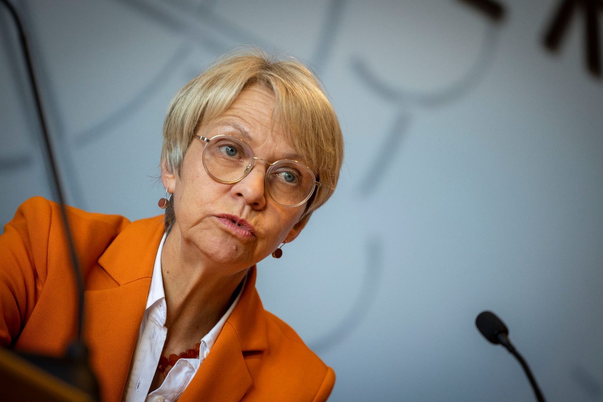 NRW-Schulministerin Dorothee Feller